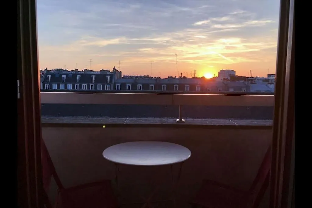 Le Charme De Montmartre A Ciel Ouvert Paris Apartment